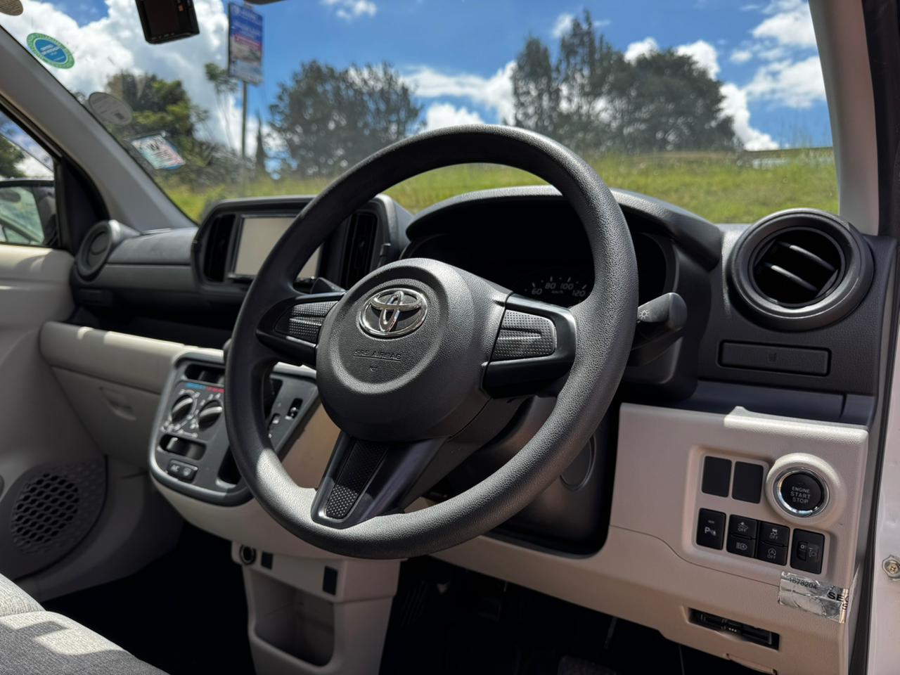 2020 -Toyota Passo -White