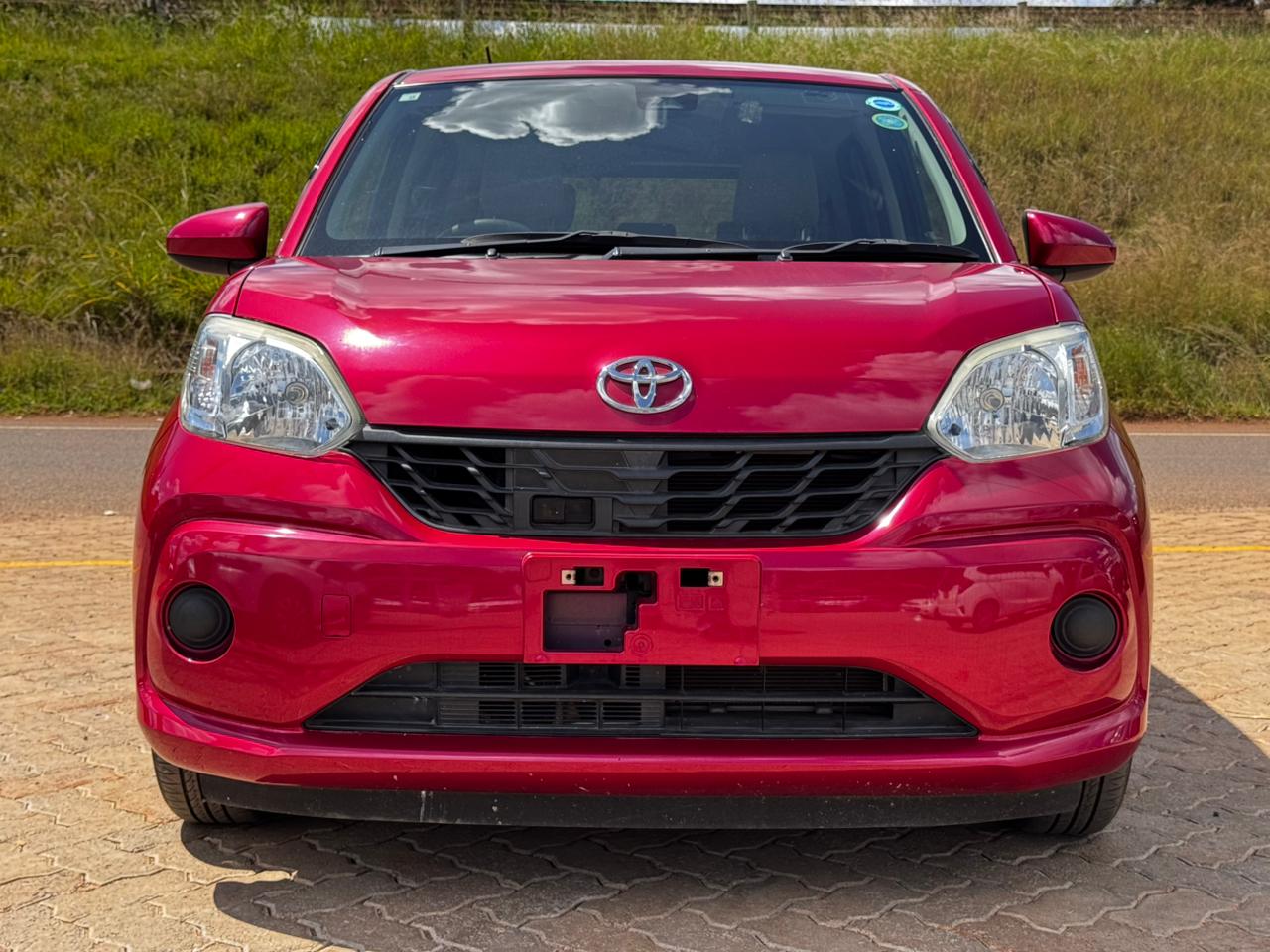 2018-Toyota Passo -Red