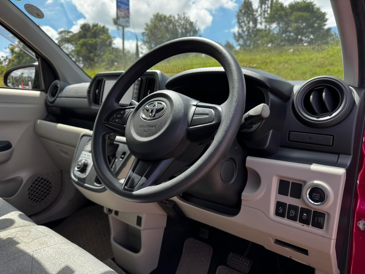 2018-Toyota Passo -Red