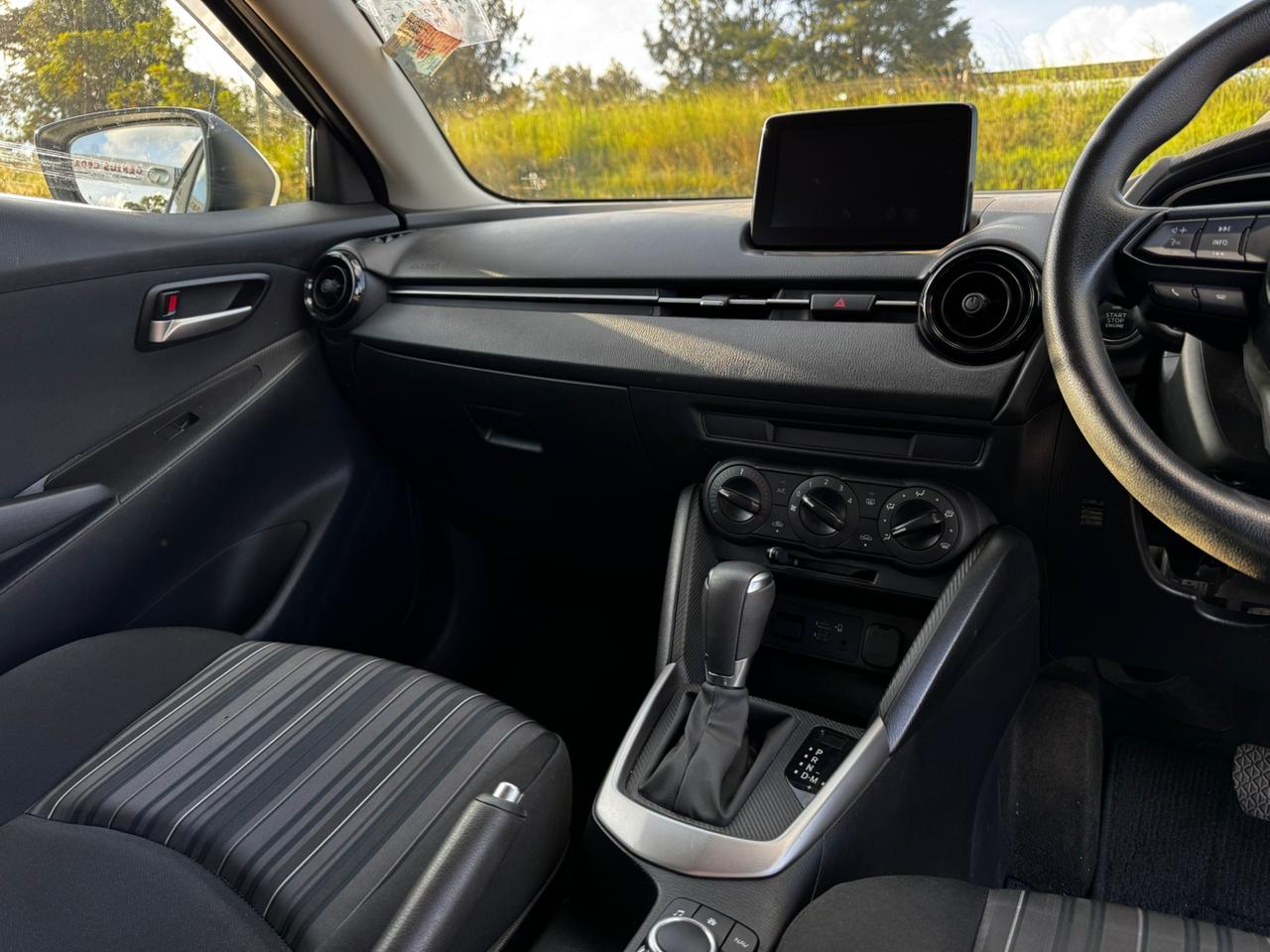 2019 -Mazda 2 (SkyactiveG) – White