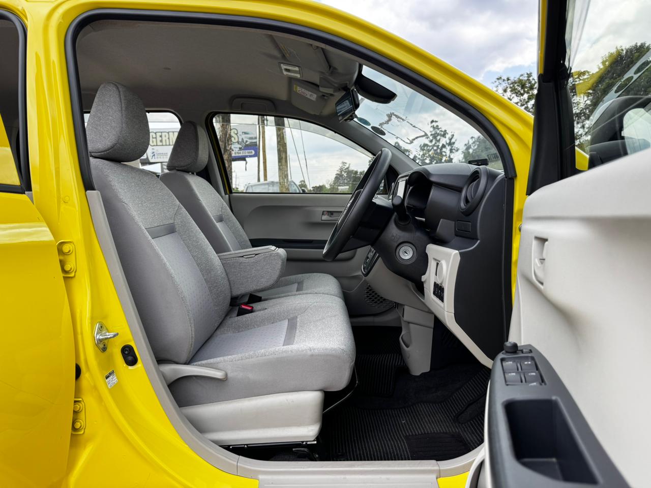 2018 – Toyota Passo – Mustard