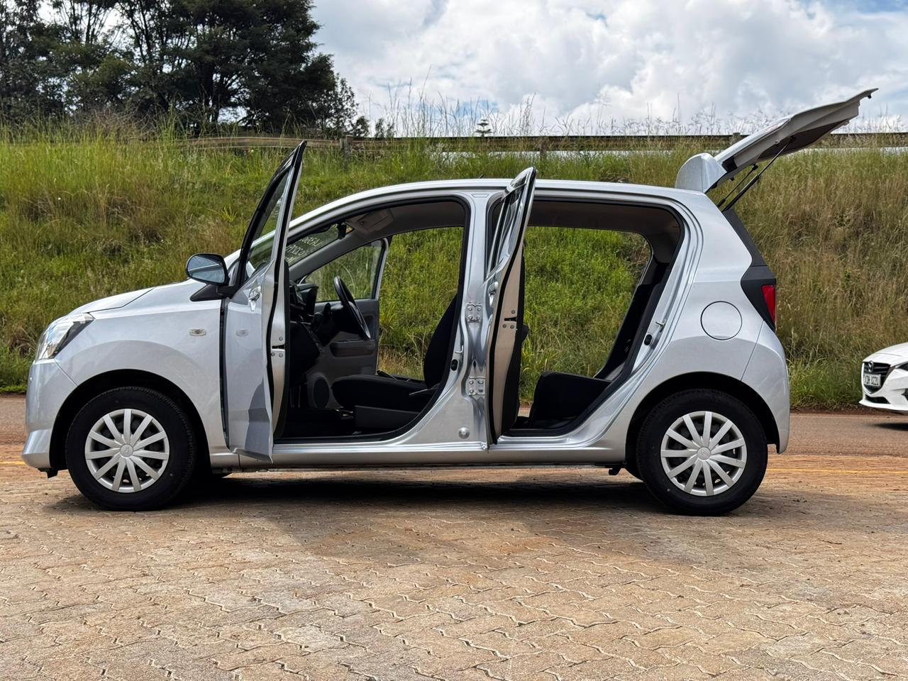 2020 – Daihatsu Mira -Silver