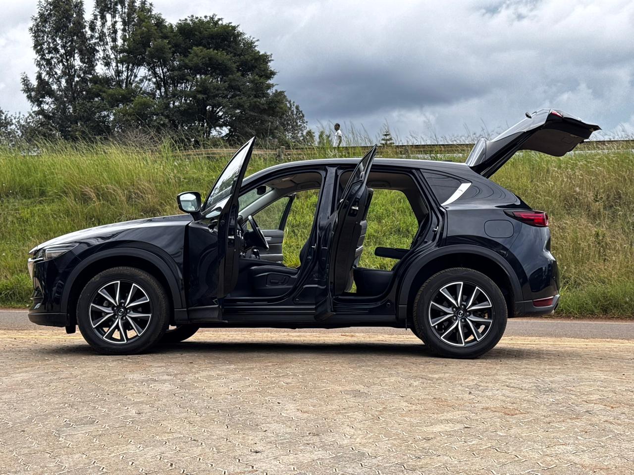 2019 – Mazda Cx5 (Skyactive) – Black