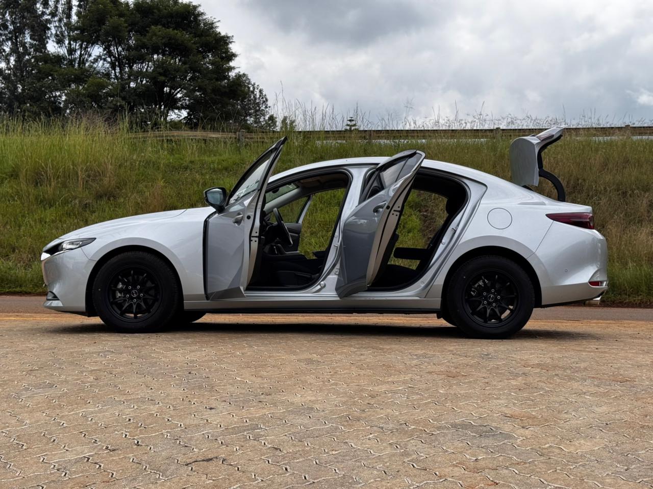 2020 -Mazda3 (SkyActiveG) – Silver