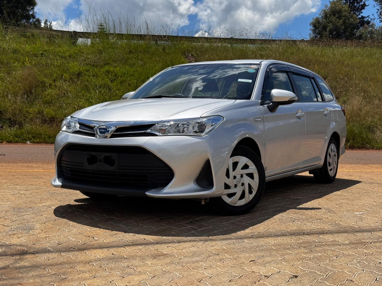 2019 -Toyota Fielder (Hybrid) – Silver
