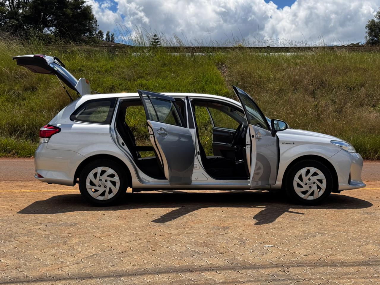 2019 -Toyota Fielder (Hybrid) – Silver