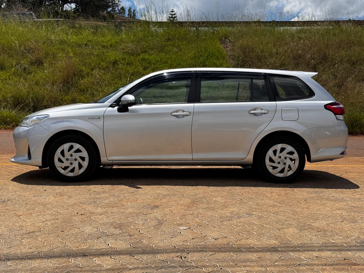 2019 -Toyota Fielder (Hybrid) – Silver