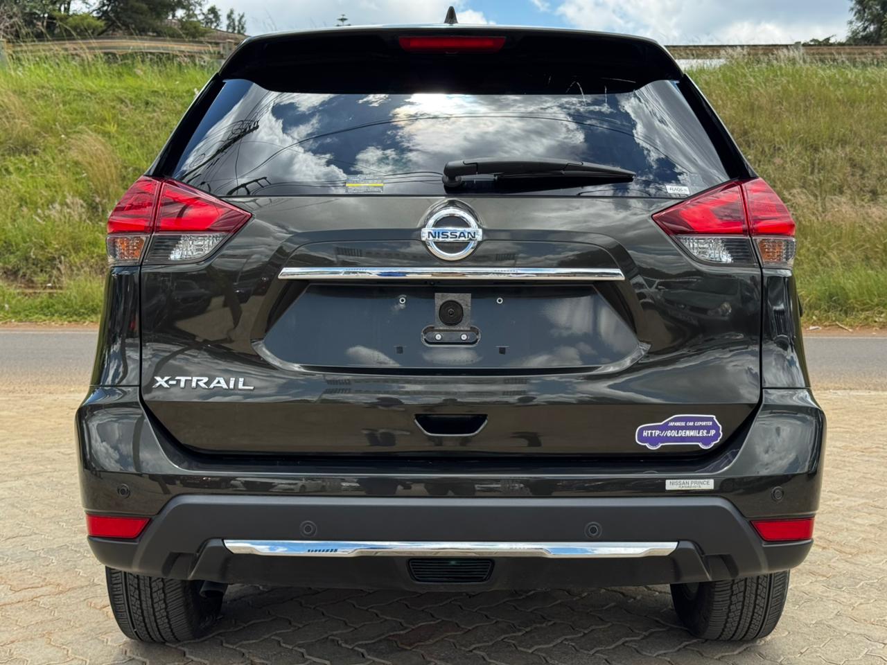 2019 – Nissan X-Trail – Black