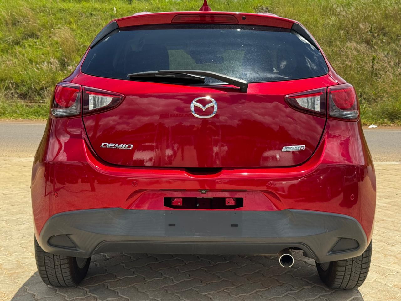 2019 – Mazda Demio Skyactive D – Red