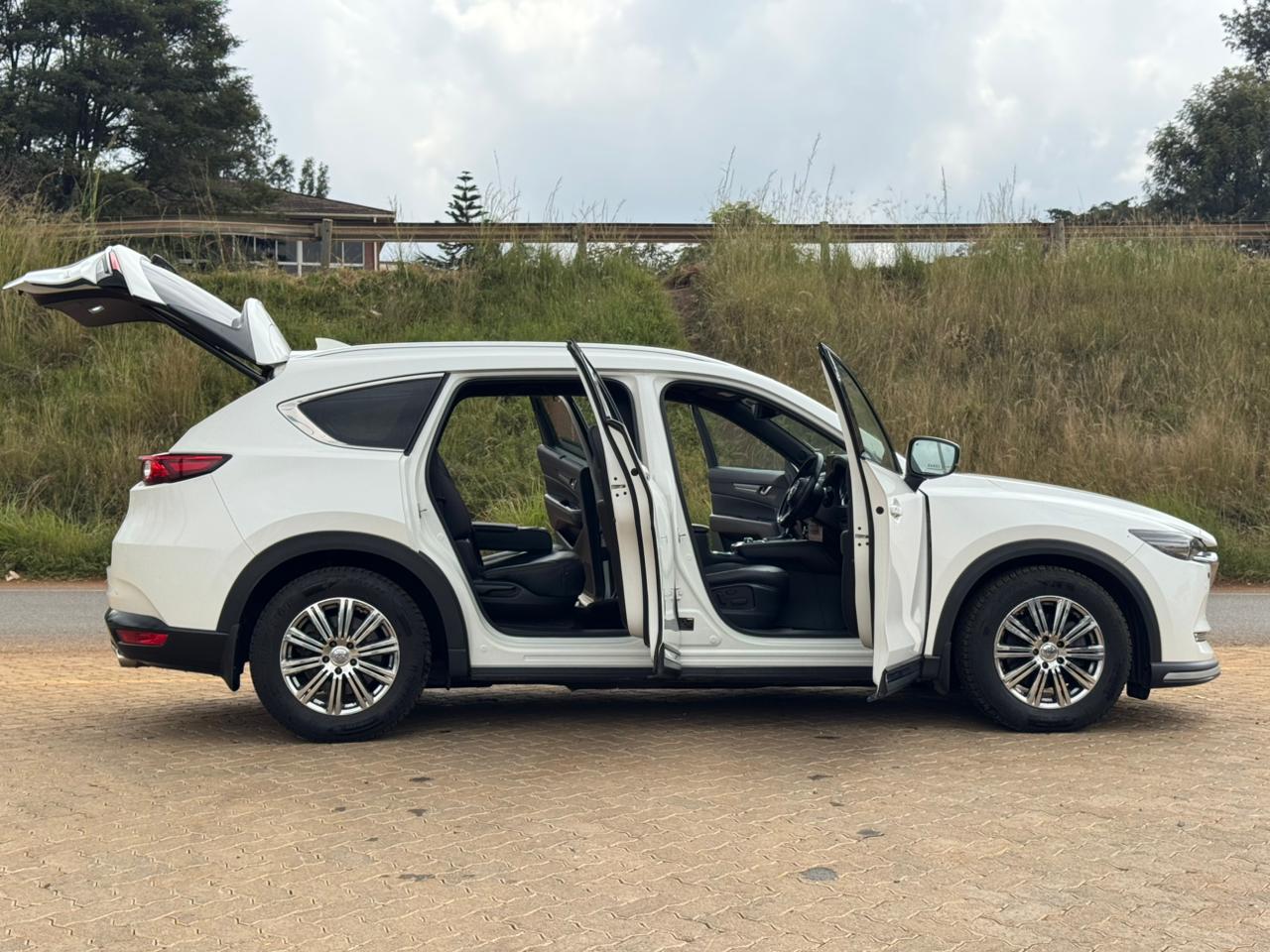 2018 – Mazda CX-8 – White