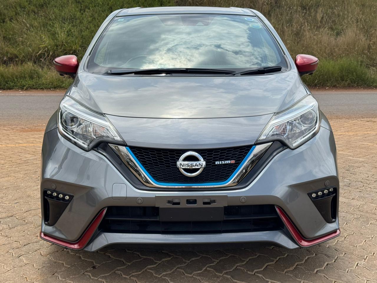 2019 – Nissan Note E-Power – Silver