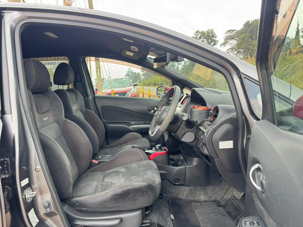 2019 – Nissan Note E-Power – Silver