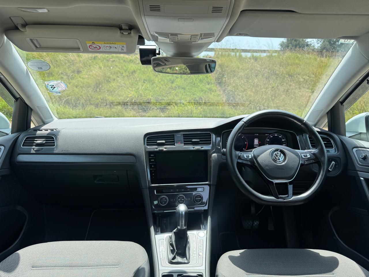 2019 – Volkswagen Golf TDI – White