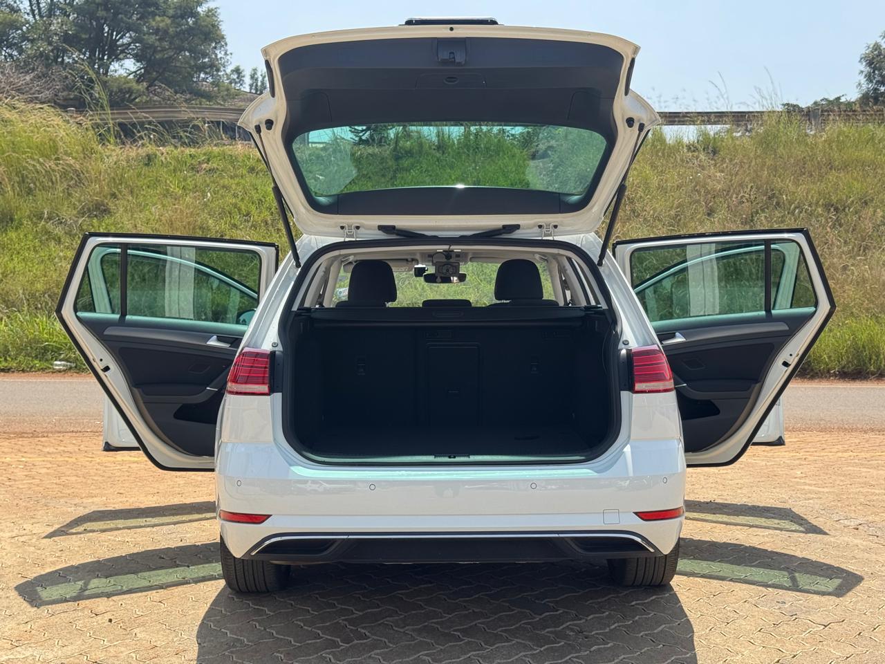 2019 – Volkswagen Golf TDI – White