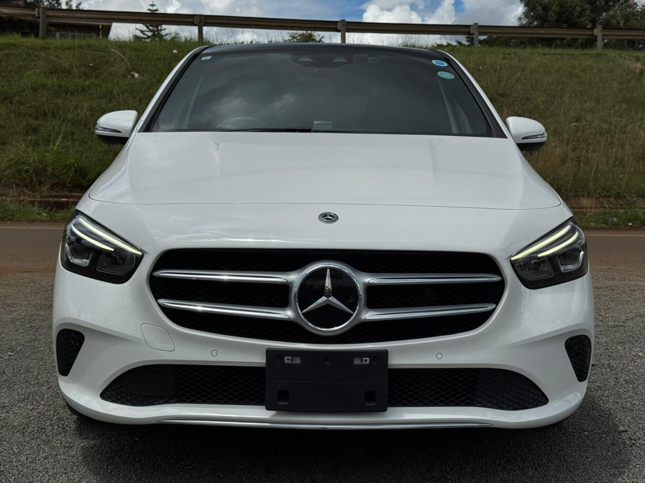 2019- Mercedes Benz B180 – Pearl White