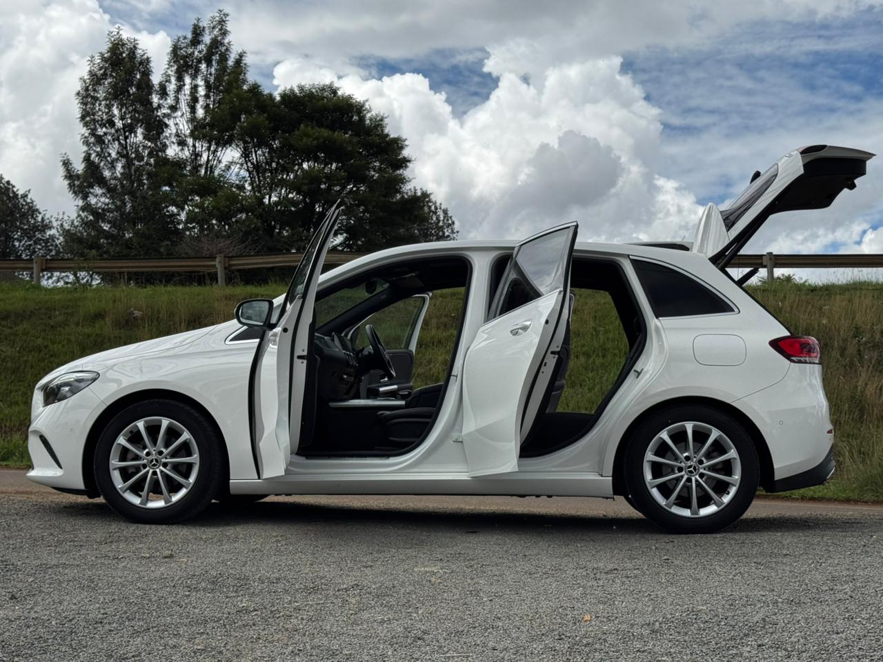 2019- Mercedes Benz B180 – Pearl White