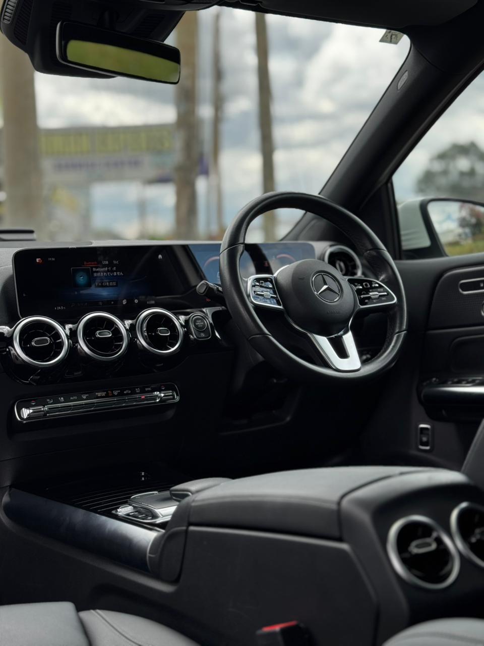 2019- Mercedes Benz B180 – Pearl White