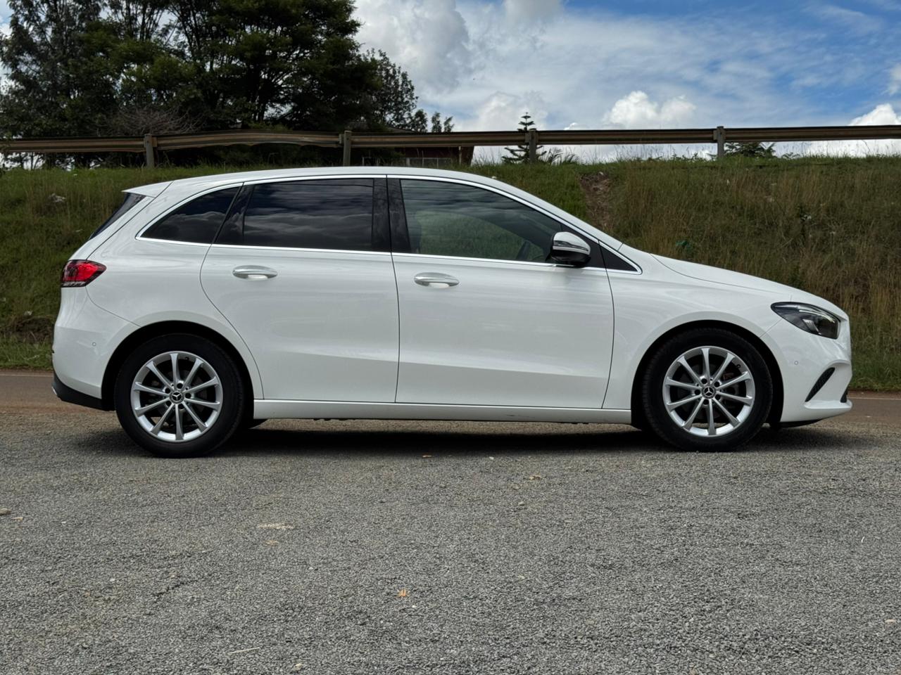 2019- Mercedes Benz B180 – Pearl White