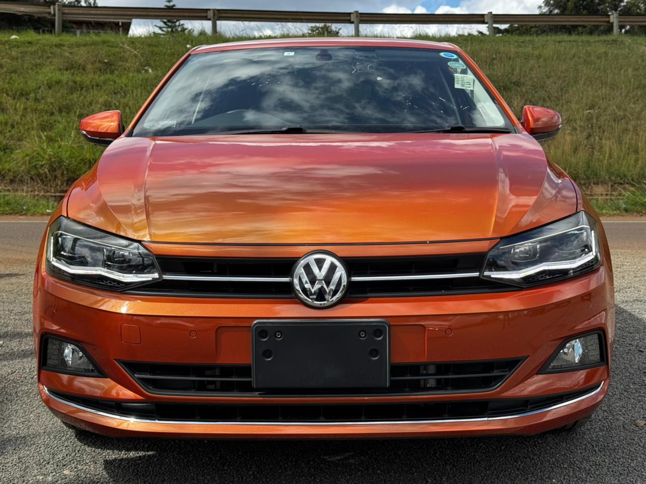 2019- Volkswagen Polo -Orange