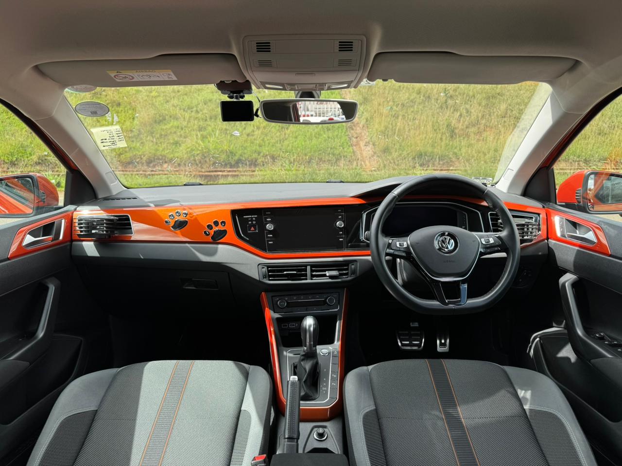 2019- Volkswagen Polo -Orange