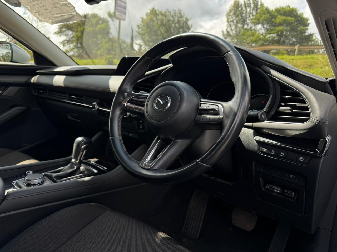 2019- Mazda 3 SkyactiveD -Silver