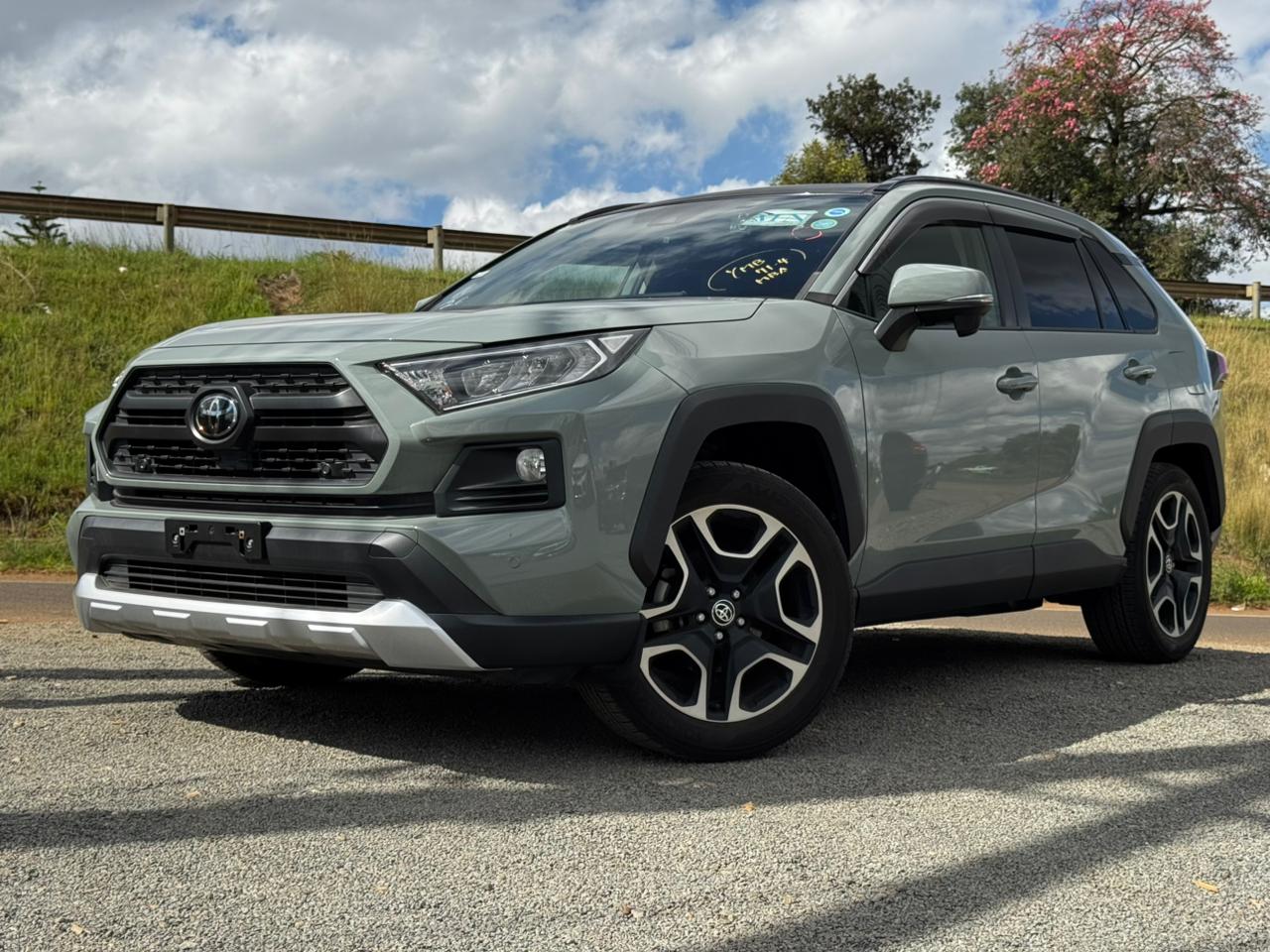 2020- Toyota RAV4 Adventure – Green