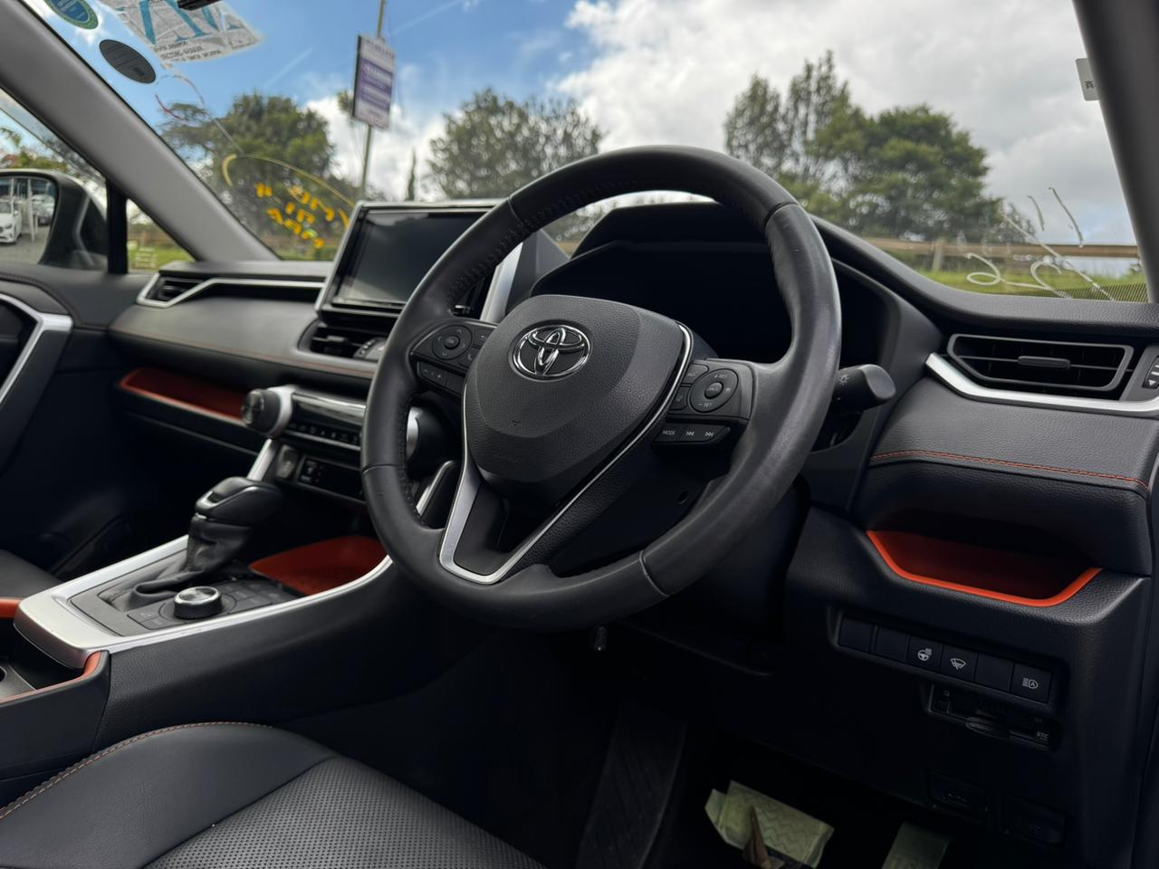 2020- Toyota RAV4 Adventure – Green