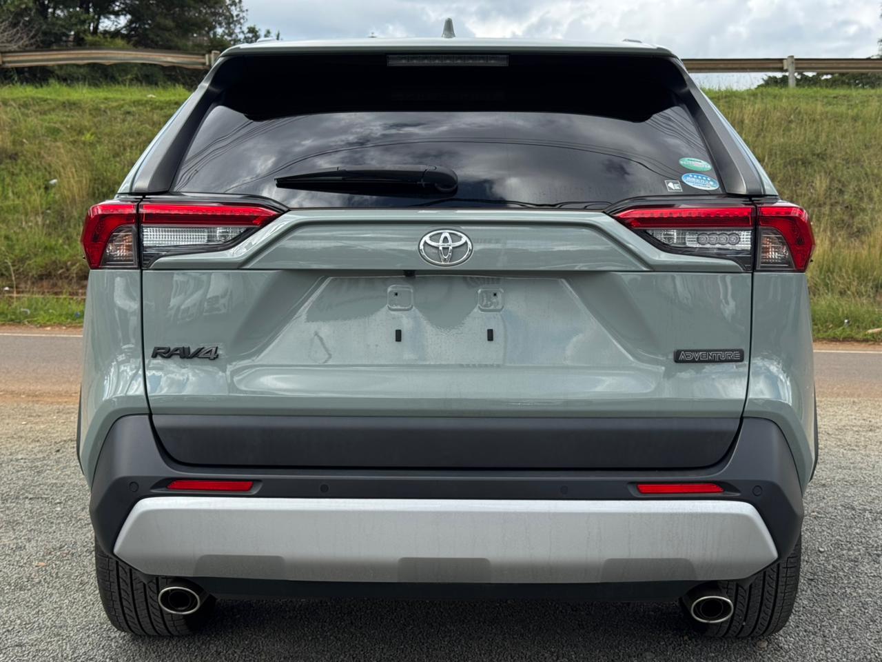 2020- Toyota RAV4 Adventure – Green