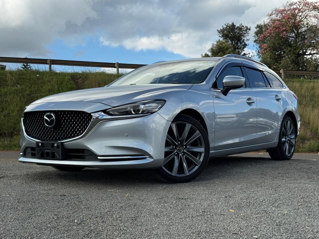 2020- Mazda 6 SkyactivD-Silver