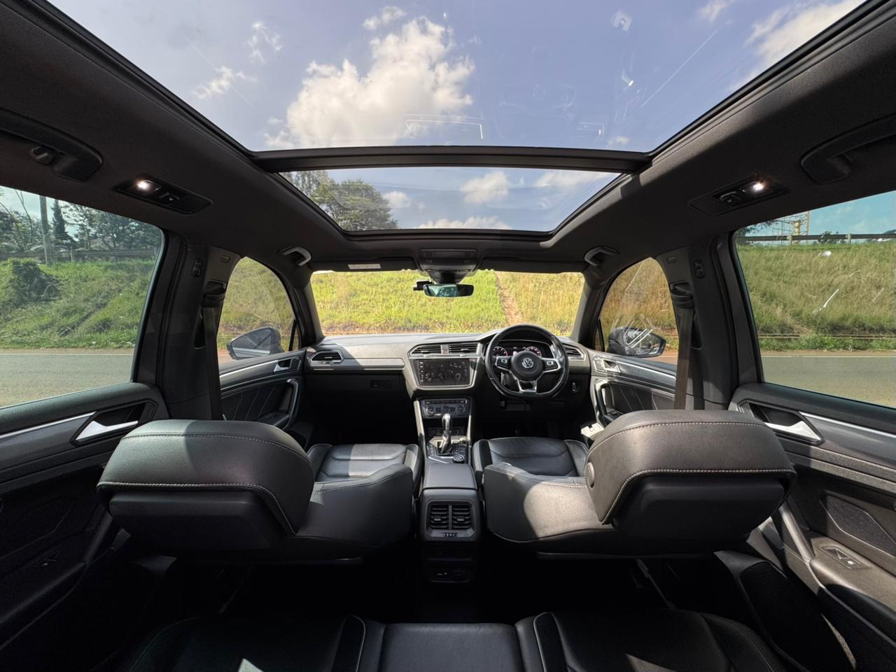 2018 -Volkswagen Tiguan R 4Motion -Gray