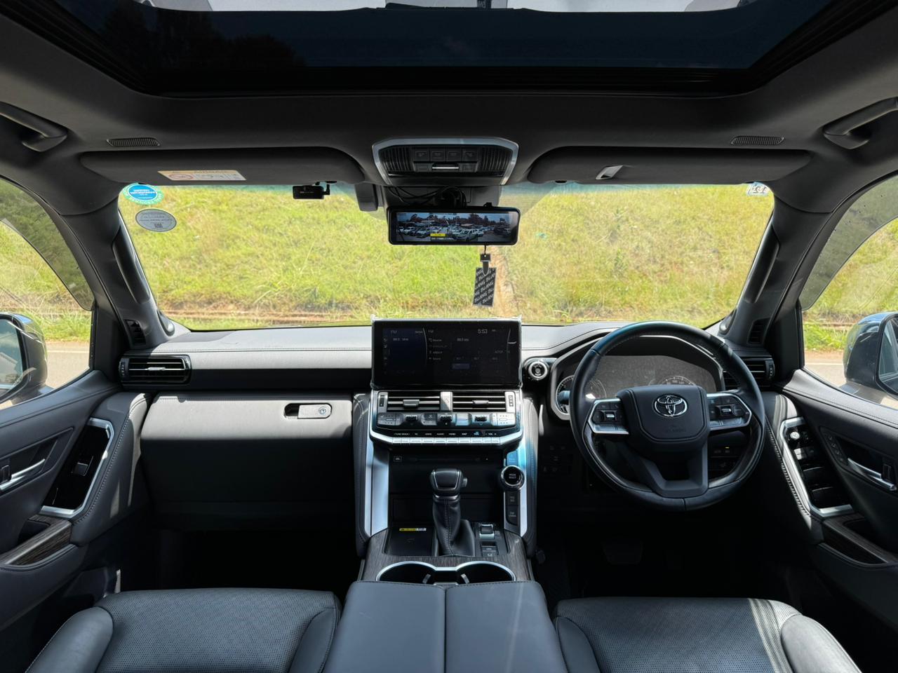 2023- Toyota LandCruiser LC300 TZG -Black