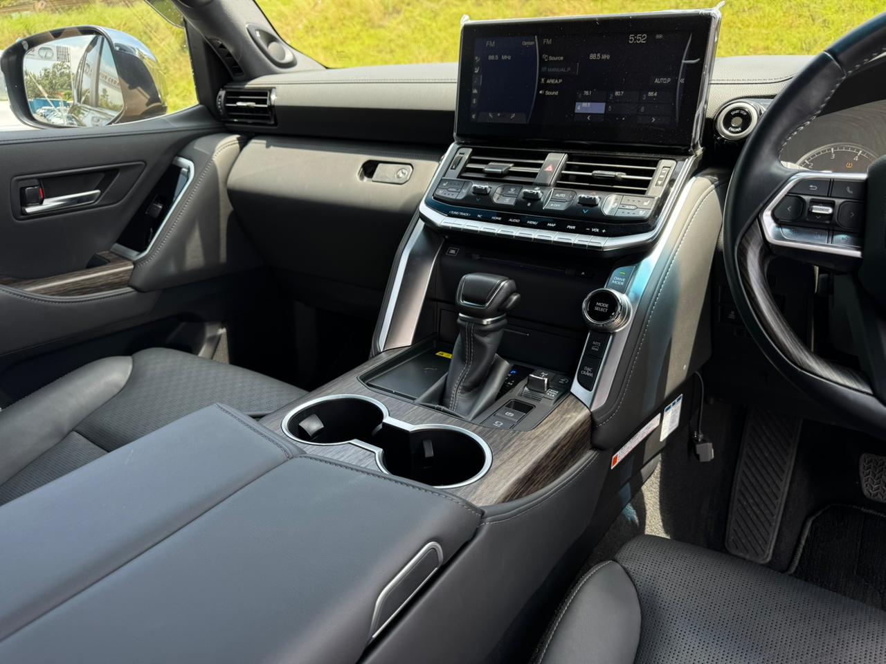 2023- Toyota LandCruiser LC300 TZG -Black