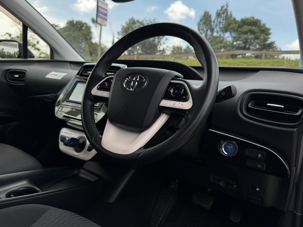 2017- Toyota Prius Hybrid -White