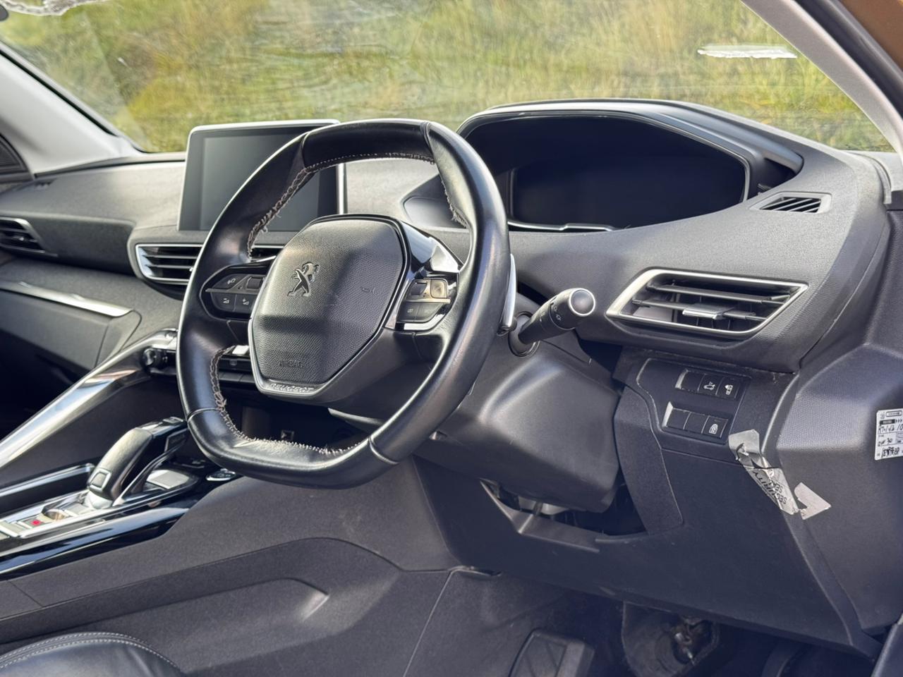 2018-Peugot 3008- Gold