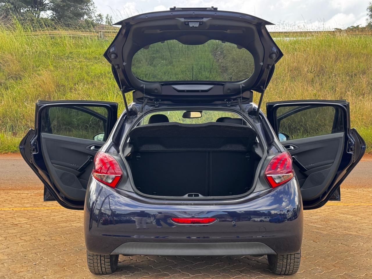 2020-Peugeot 208-Navy Blue