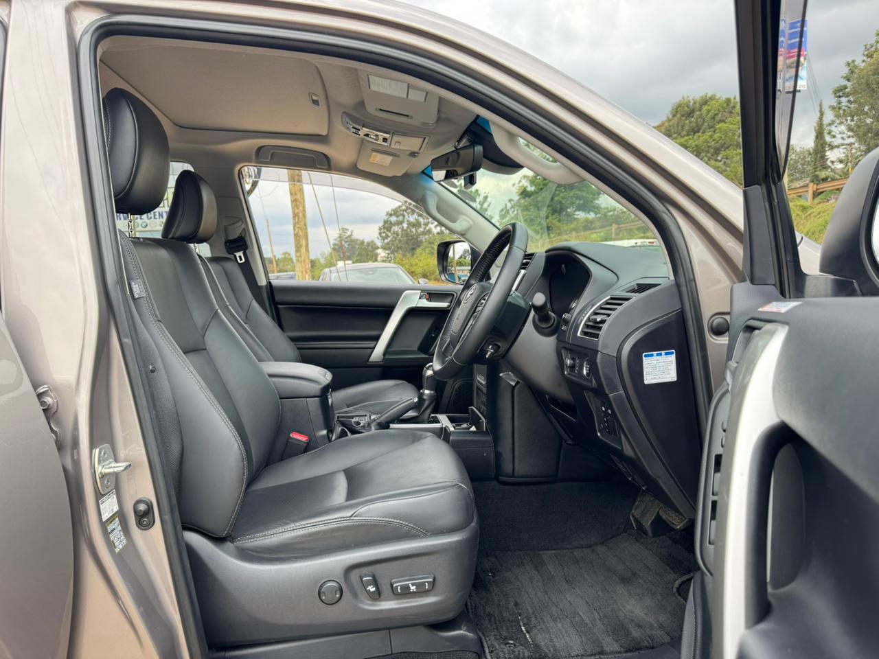 2023-Toyota Landcruser TXL-Bronze