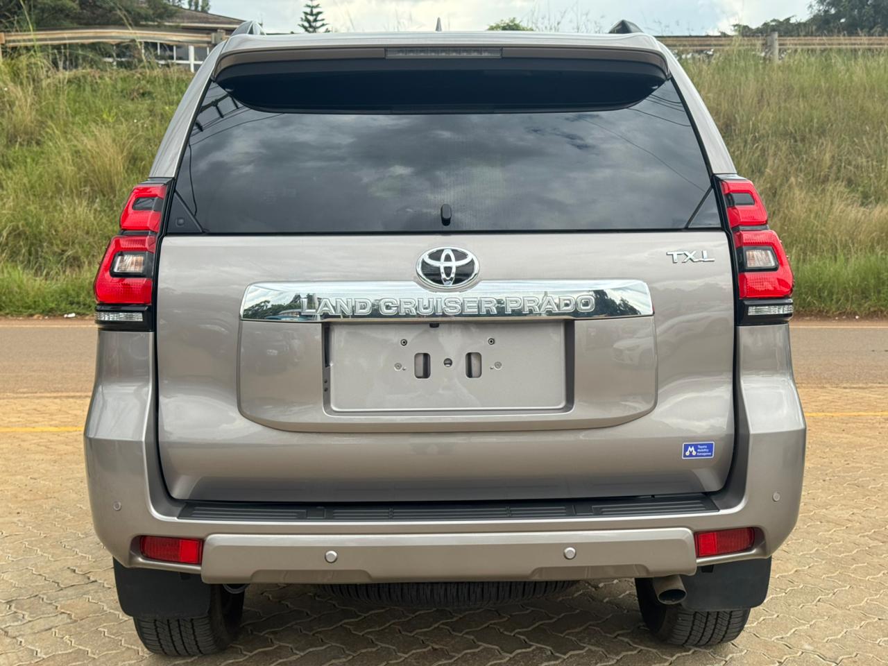 2023-Toyota Landcruser TXL-Bronze