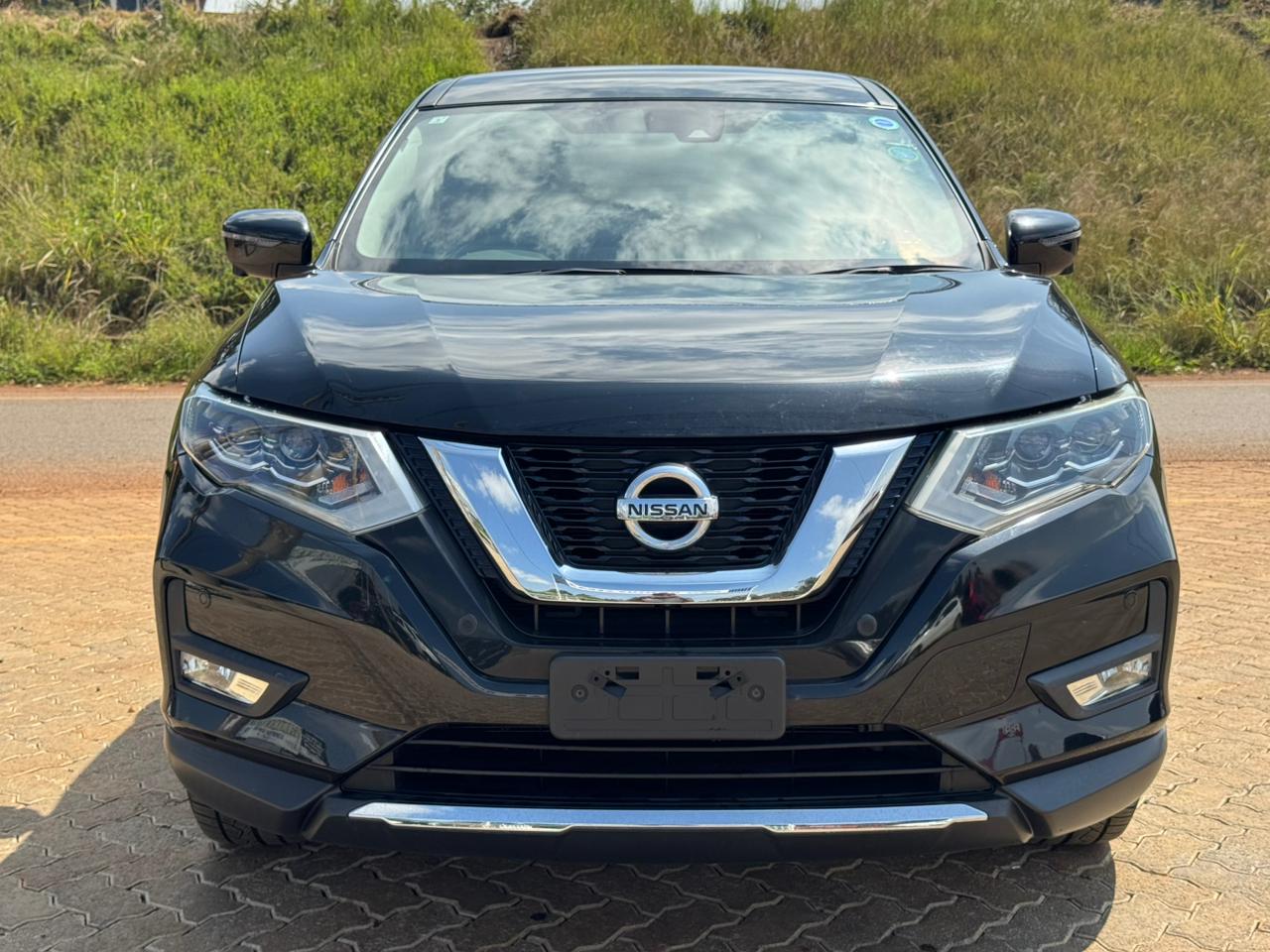 2019- Nissan Xtrail-Black