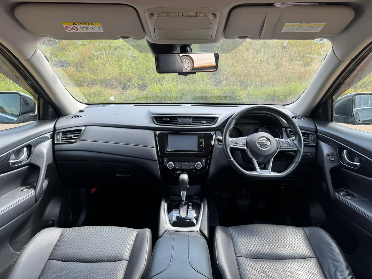 2019- Nissan Xtrail-Black