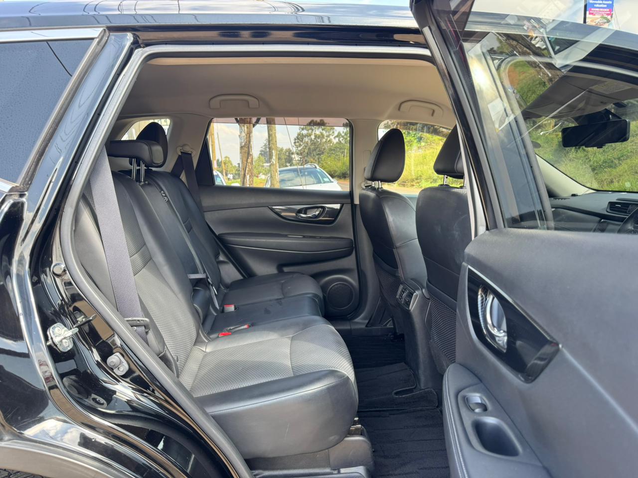 2019- Nissan Xtrail-Black
