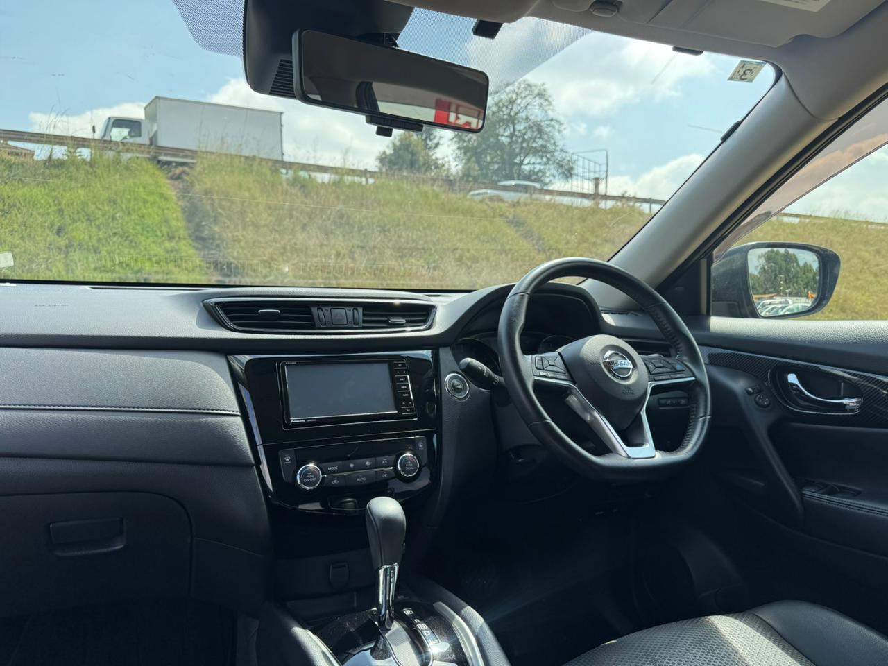 2019- Nissan Xtrail-Black
