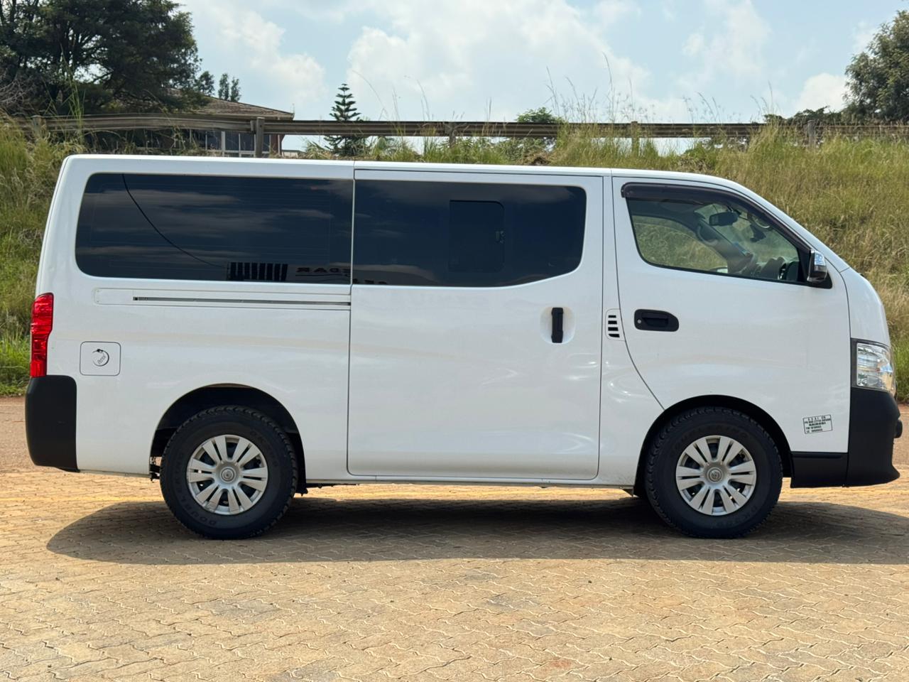 2018-Nissan NV350-White