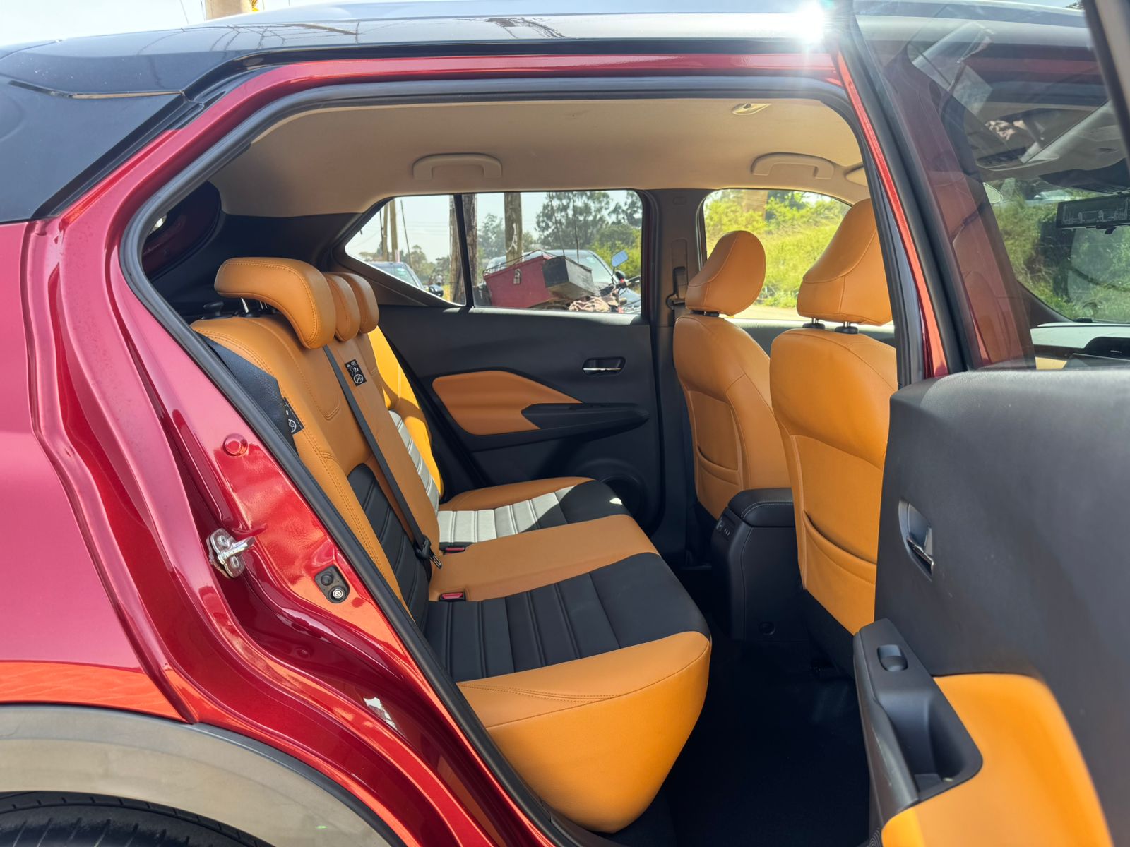 2020- Nissan Kicks -Wine Red