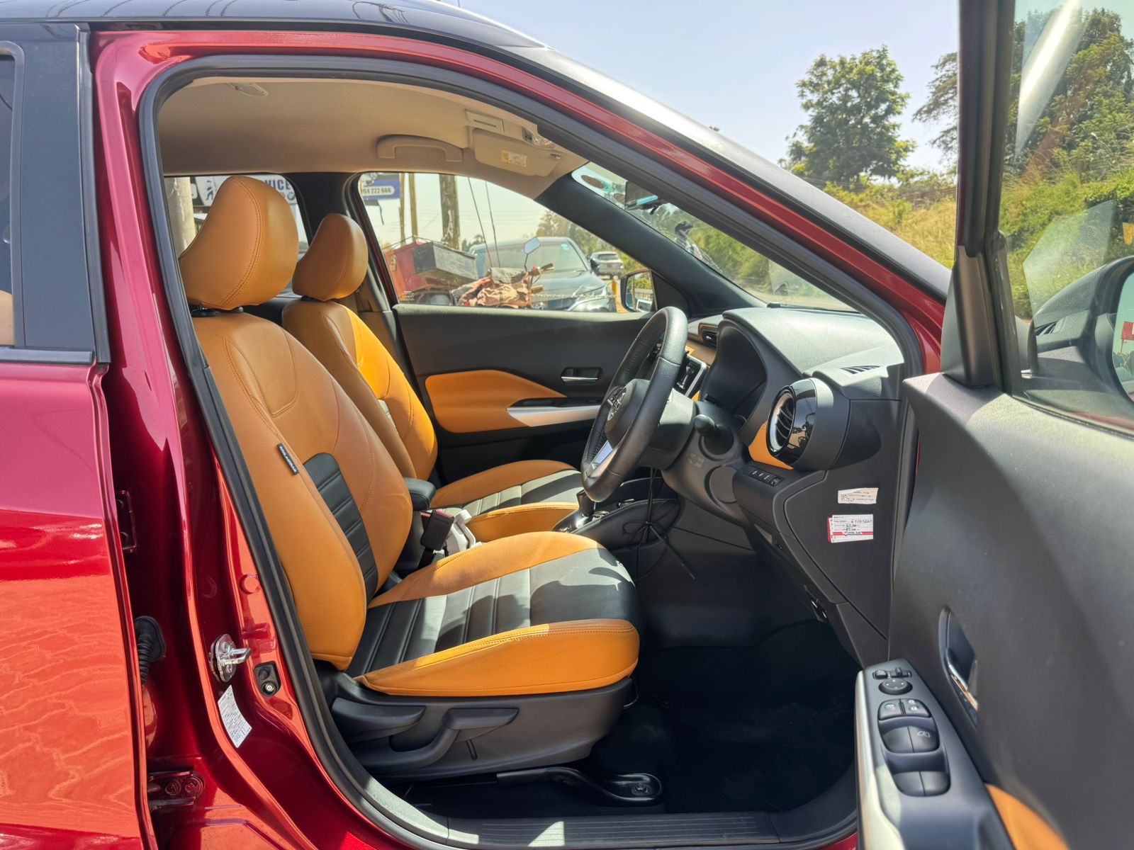 2020- Nissan Kicks -Wine Red