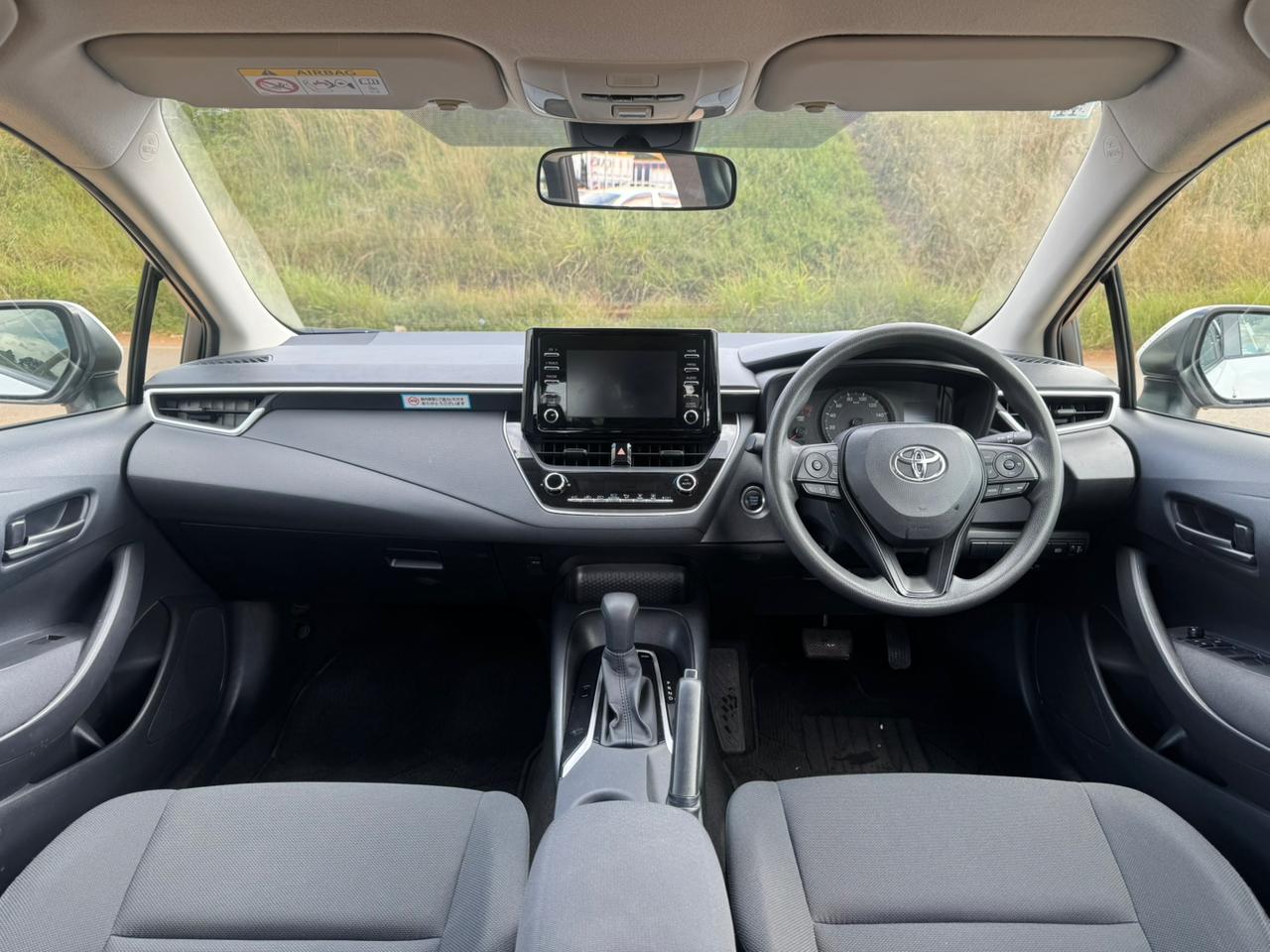 2019- Totota Corolla Touring -White