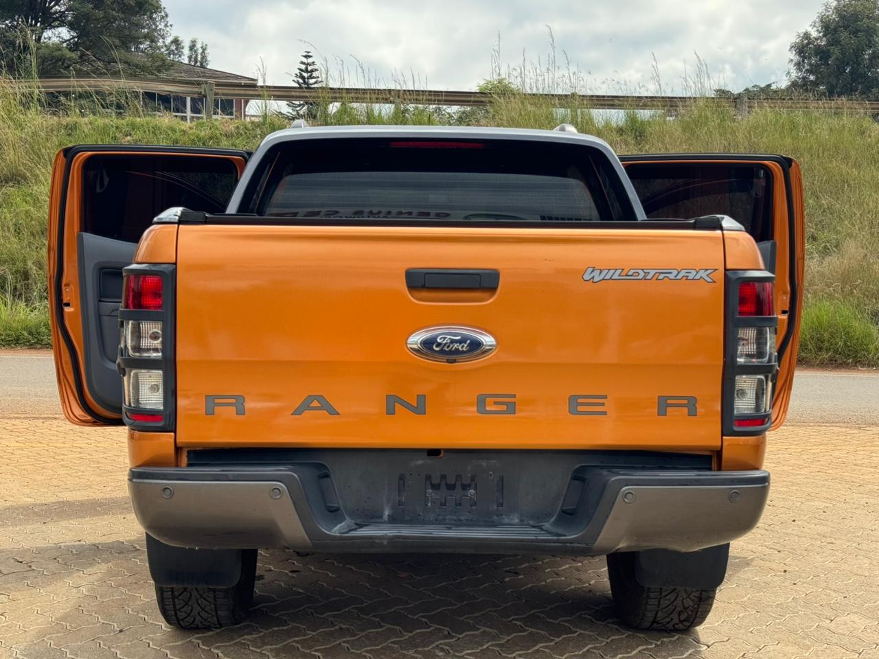 2018- Ford Ranger Wildtrak- Orange