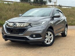 2018- Honda Vezel Hybrid- Gray