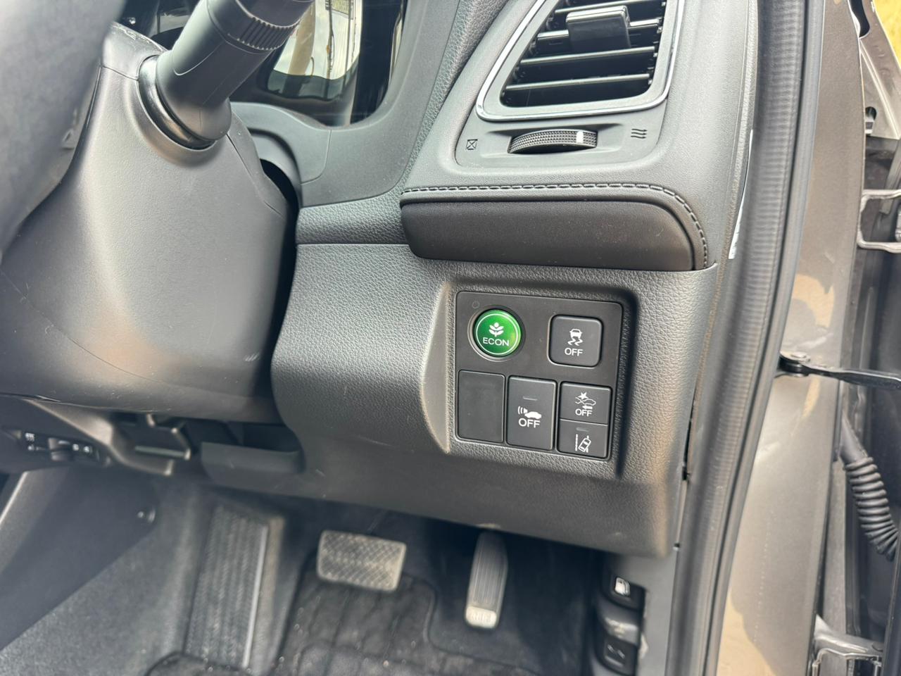 2018- Honda Vezel Hybrid- Gray