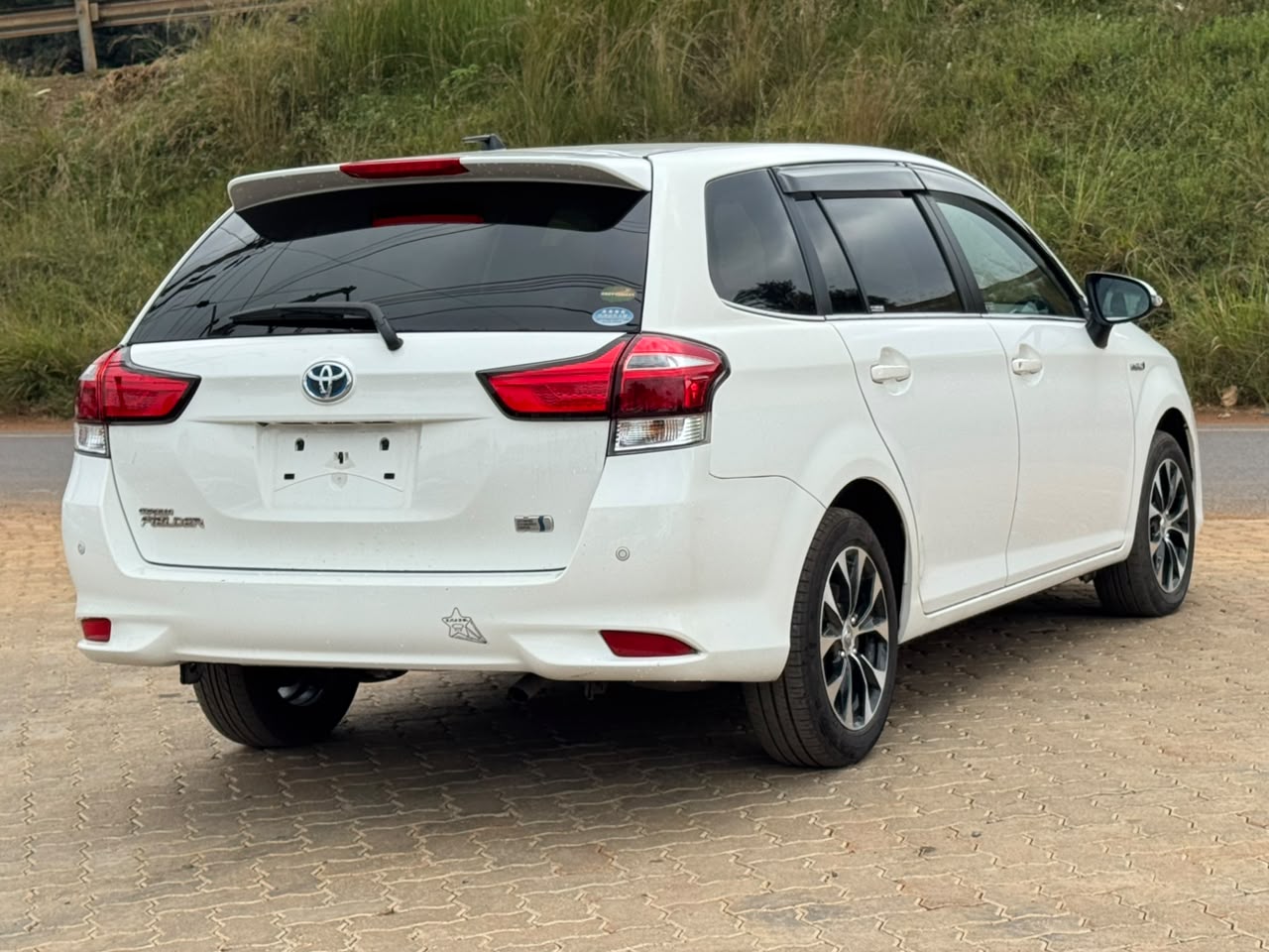 2019- Toyota Fielder Hybrid- White