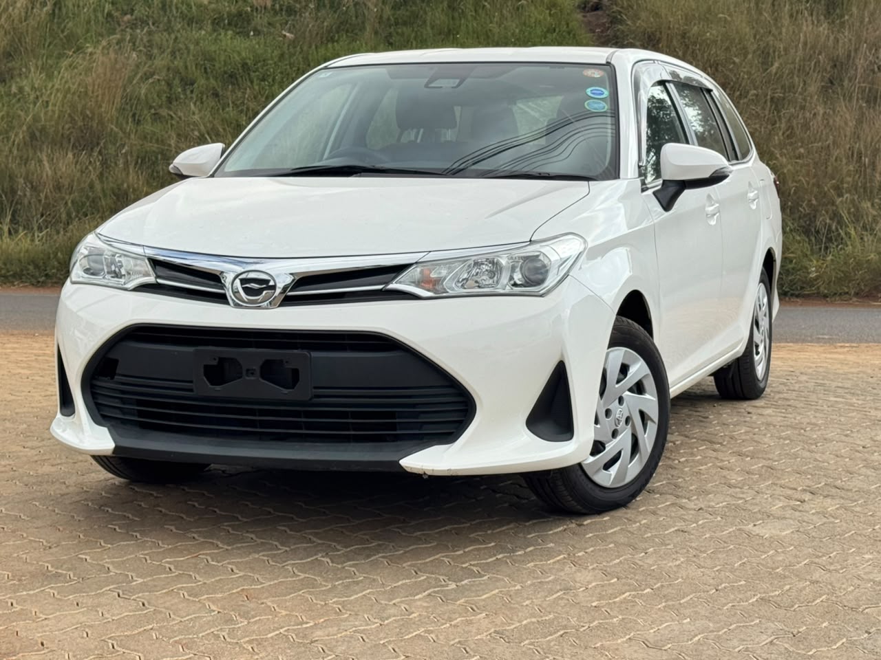 2019- Toyota Fielder -(Non -Hybrid)- White